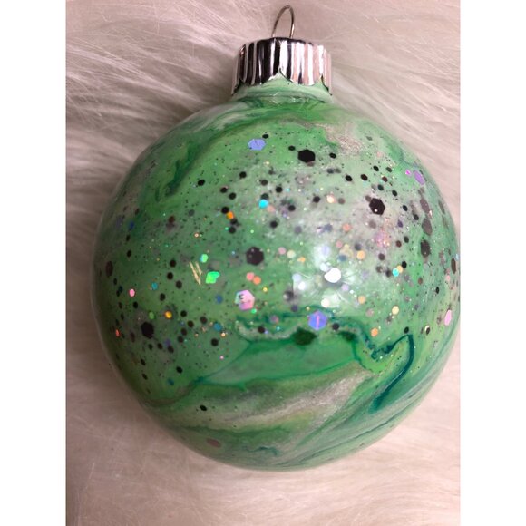 Christmas Ornament Handcrafted Bauble Green Glitter Swirl Globe - Picture 4 of 7
